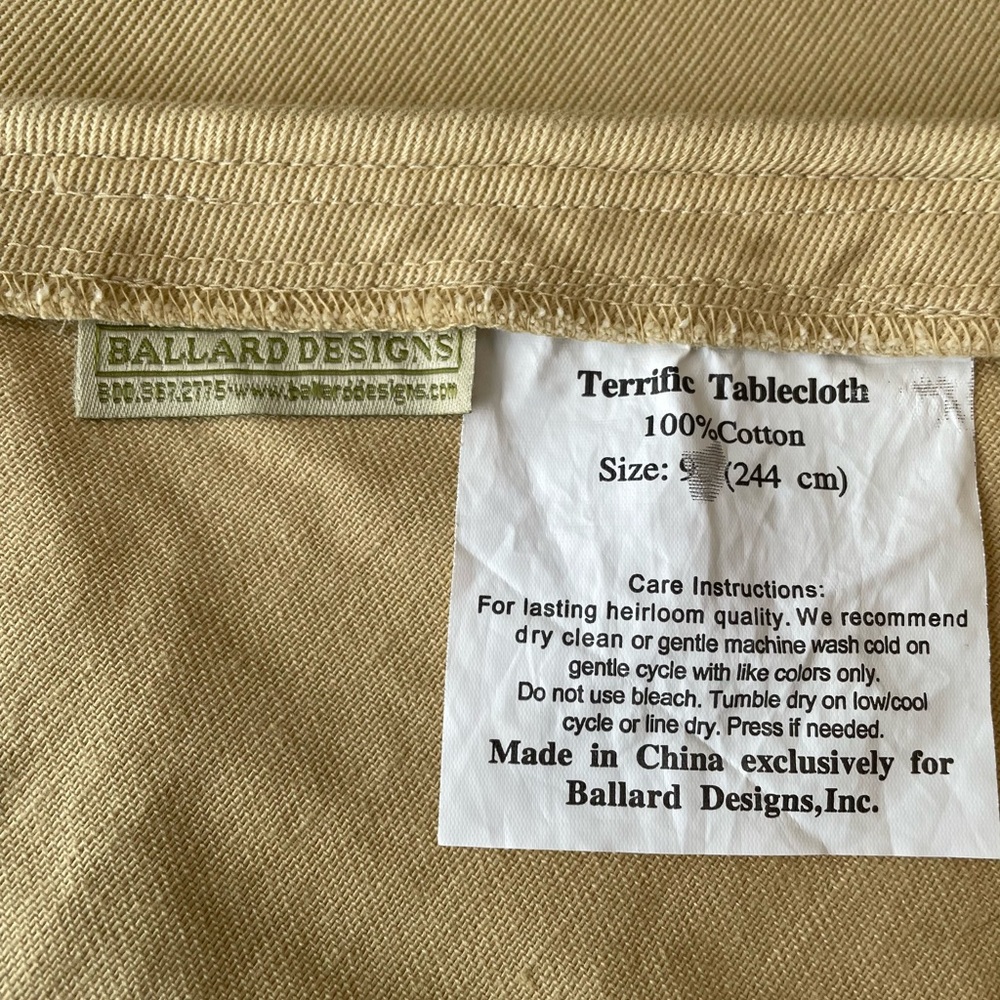 Ballard Designs 96'" Diameter Light Gold 100% Cotton 'Terrific Tablecloth' - Picture 8 of 10